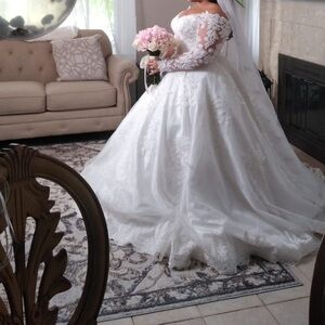 Wedding dress